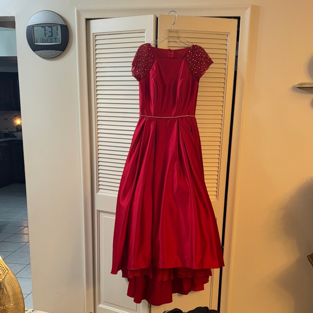 Betsy & Adam Red Formal Petite Women’s Dress